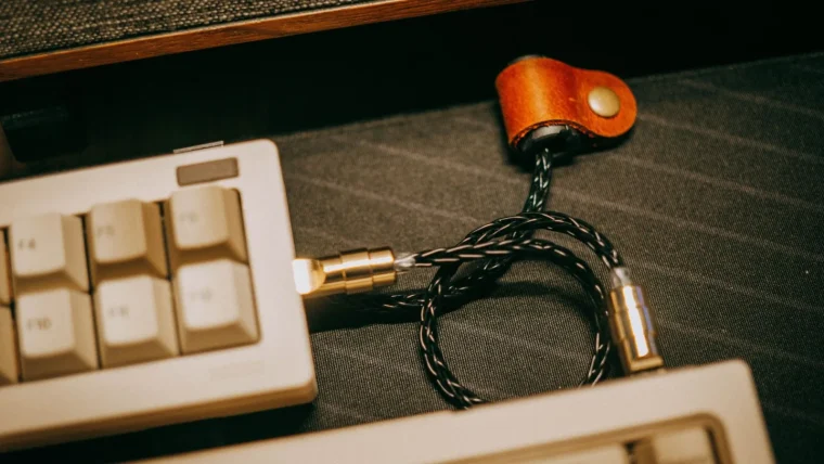 Choosing the Best USB Cable for CarPlay