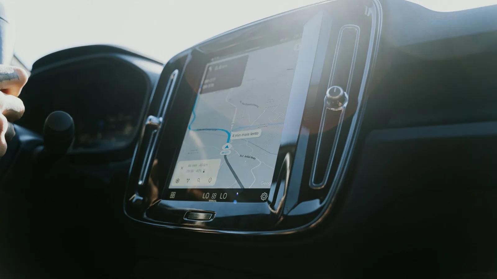 CarPlay Maps Not Loading or Showing Wrong Location