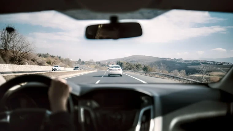 Portable CarPlay Screens With a Built-in Dashcam
