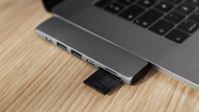 Wireless CarPlay Adapters: A Complete Buying Guide