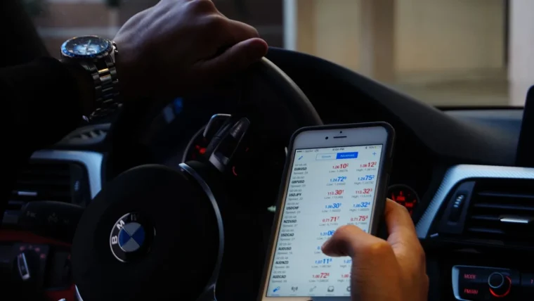 How to Set Up Wireless CarPlay the First Time